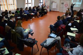 Întâlnire dedicată sistemului de protecţie socială a persoanelor vulnerabile, la Iaşi