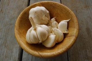 Preparat detoxifiant cu usturoi