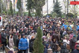(Video) Mii de ieșeni la pelerinajul de Florii