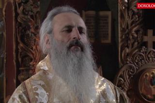 (Video) IPS Teofan: „Omul devine locaș al lui Dumnezeu împărtășindu-se din Izvorul Tămăduirii al Preasfintei Născătoare de Dumnezeu”