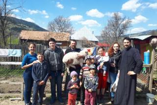 Proiectul „Şcoala dăruirii“, implementat în Parohia Brusturosa