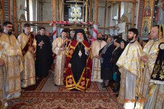 Liturghie arhierească în Parohia Holt
