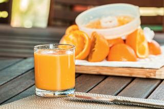 Smoothie energizant cu legume și fructe