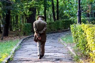 Nostalgia – între dulapul vechi din garaj și vulcanul care erupe