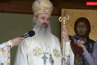 (Video) Dumnezeu nu înlătură suferința dacă suntem oameni credincioși – IPS Teofan