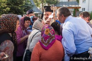 (Foto) Sfințirea picturii la Biserica „Sfântul Proroc Ioan Botezătorul” din Botoșani