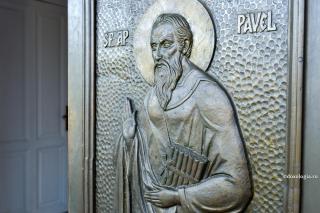 Dar cu Sfântul Apostol Pavel ce aveţi?
