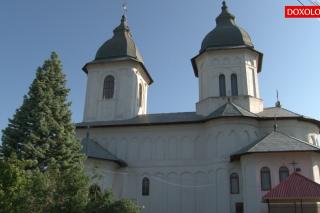 (Video) Catedrala Episcopală din Huși și-a serbat hramul