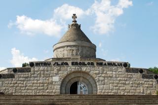 „Pe aici nu se trece!” - omagiu adus eroilor căzuţi acum 100 de ani la Mărăşti, Mărăşeşti şi Oituz