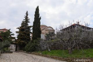 (Foto) Chilia iconarilor de la Burazeri – Athos