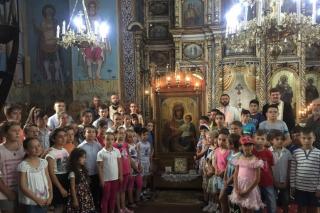 Icoana Maicii Domnului „Prodromiţa“, cinstită în Eparhia Romanului şi Bacăului