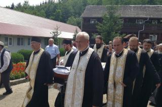 Părintele Vasile Berea, condus pe ultimul drum
