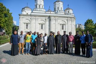 Tineri din Patriarhia Alexandriei și a întregii Africi, în vizită la mănăstirile ieșene (galerie FOTO)