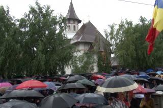 (Video) Sfințirea bisericii Parohiei Dealu Mare - Botoșani