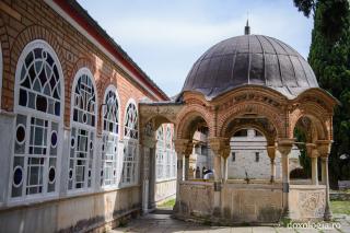 (Foto) Fresca aghiasmatarului Mănăstirii Marea Lavră ‒ opera pictorului Franco Catelano