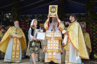 Resfințire de biserică la Corni: „Dumnezeu nu se lasă niciodată dator, ci El le răsplătește oamenilor care încearcă să împlinească cuvântul Său”