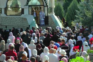 Liturghii arhiereşti la Cămârzani şi Soloneţ