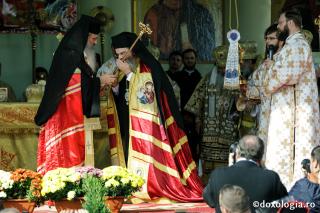 (Foto) Întronizarea Preasfințitului Ignatie Trif, noul Episcop al Hușilor