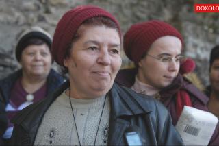 (Video) Credincioșii, acasă la Sfânta Parascheva