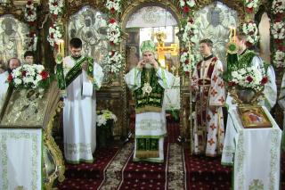 „Poporul român este născător de sfinţi şi de eroi“