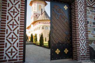 Credința și dragostea – ușile noastre către Împărăția lui Dumnezeu