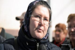 Din Anglia, în concediu la Sfânta Parascheva