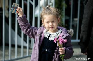 Prietenii Sfintei Parascheva. De ce s-ar întoarce, dacă n-ar simți bucuria?