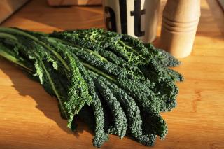 Suc natural de kale cu efect alcalinizant