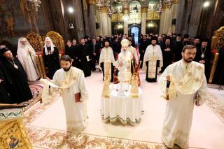 Mesajul adresat de IPS Teofan la 10 ani de patriarhat ai PF Daniel: „Un patriarh neobosit pentru Biserica și neamul său”