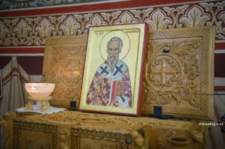 icoană cu Sfântul Ierarh Ghenadie