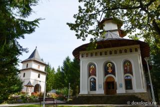 Mănăstirea Durău