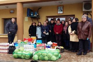 Daruri pentru bătrânii căminului de la Bogdăneşti