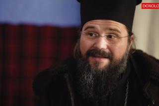 (Video) Episcopul călător și colindătorii purtători de Hristos