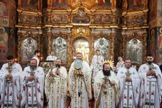 Sfântul Apostol Andrei, serbat la Catedrala Arhiepiscopală din Roman