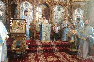 Slujbe arhiereşti în zilele de Crăciun