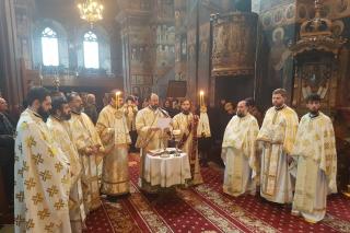 Noi slujitori ai Sfântului Altar în Eparhia Romanului şi Bacăului