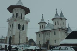 Sfânta Liturghie arhierească în Parohia Cajvana II din județul Suceava
