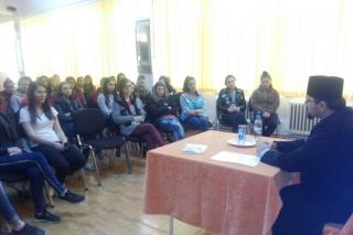 Seară duhovnicească la Liceul „Ştefan Procopiu” din Vaslui
