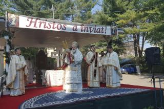 Liturghie arhierească la Parohia „Sfântul Gheorghe“ din Bacău
