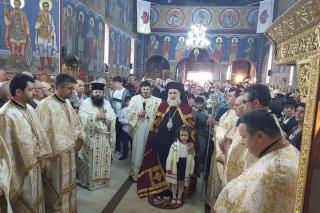 Liturghie arhierească în Parohia „Buna Vestire” din Bacău