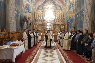Episcopul Ioachim Mareş, pomenit la catedrala din Huşi