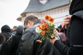 buchet de flori în mână