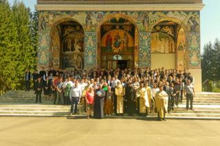 Aniversare la Seminarul Teologic de la Mănăstirea Neamț: părintele Ioan Mihoc a împlinit 65 de ani