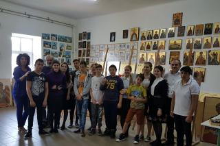 „Pensonul fermecat” – Proiect educațional între Seminarul Teologic Mănăstirea Neamț și CSEI Târgu-Neamț