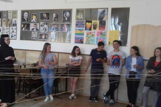 Predarea orei de asistență socială demarata de studenți ai Facultății de Teologie Ortodoxă din Iași