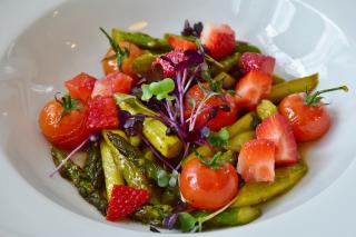 Salată de sparanghel