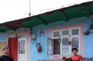 „Caravana dăruirii”, în parohiile Puiești Sat și Lălești