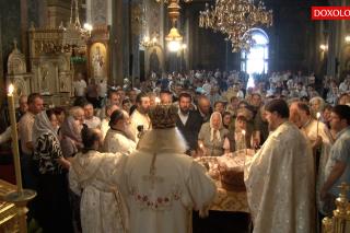 (Video) 377 de ani ocrotiți de Sfânta Cuvioasă Parascheva