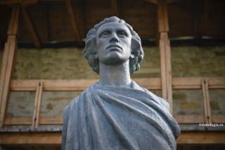 13 cuvinte ale Părintelui Patriarh Daniel despre poetul Mihai Eminescu