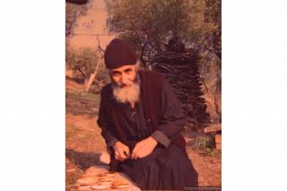 Sfântul Paisie Aghioritul salvează un bărbat de la orbire